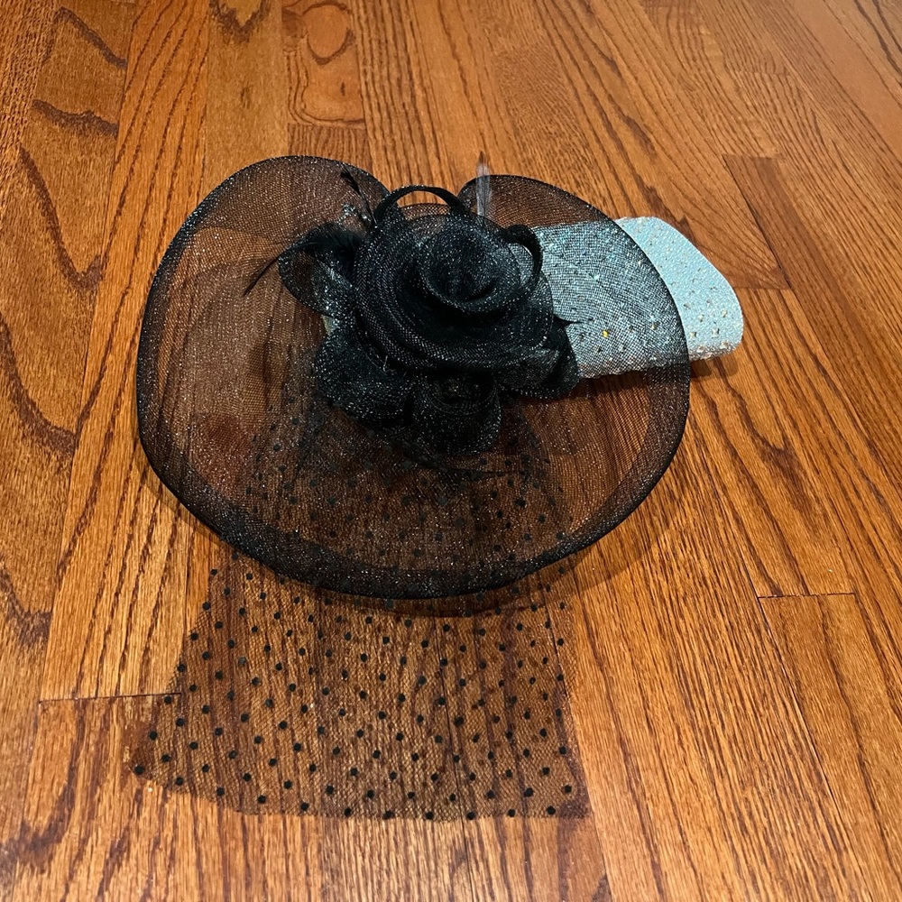 Fascinator Hat for Wedding/Special Event or Derby